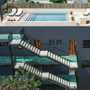 Ujo Boutique Apartahotel